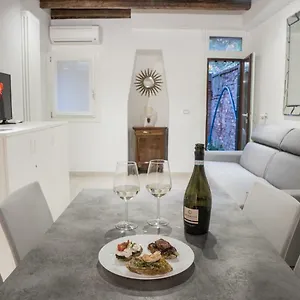 Venetian Mood Private Apartamento